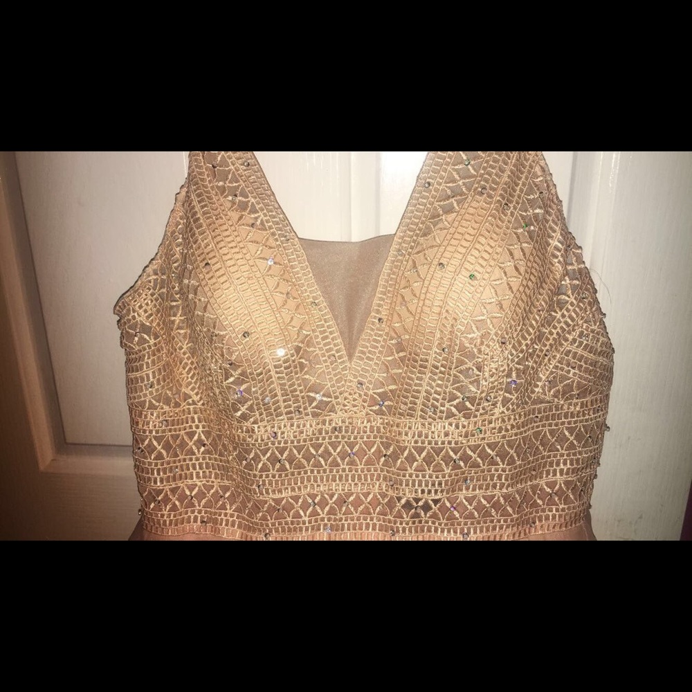 PROM DRESS - Picture 3 of 5
